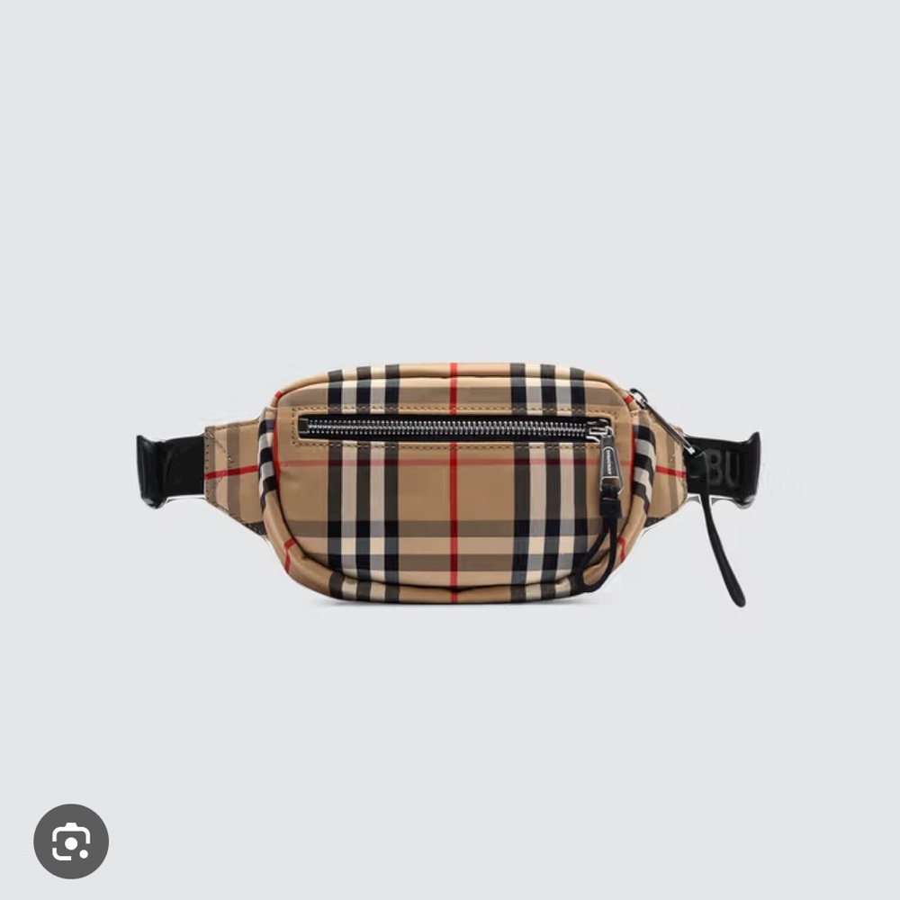 Burberry - Canon bumbag in vintage check